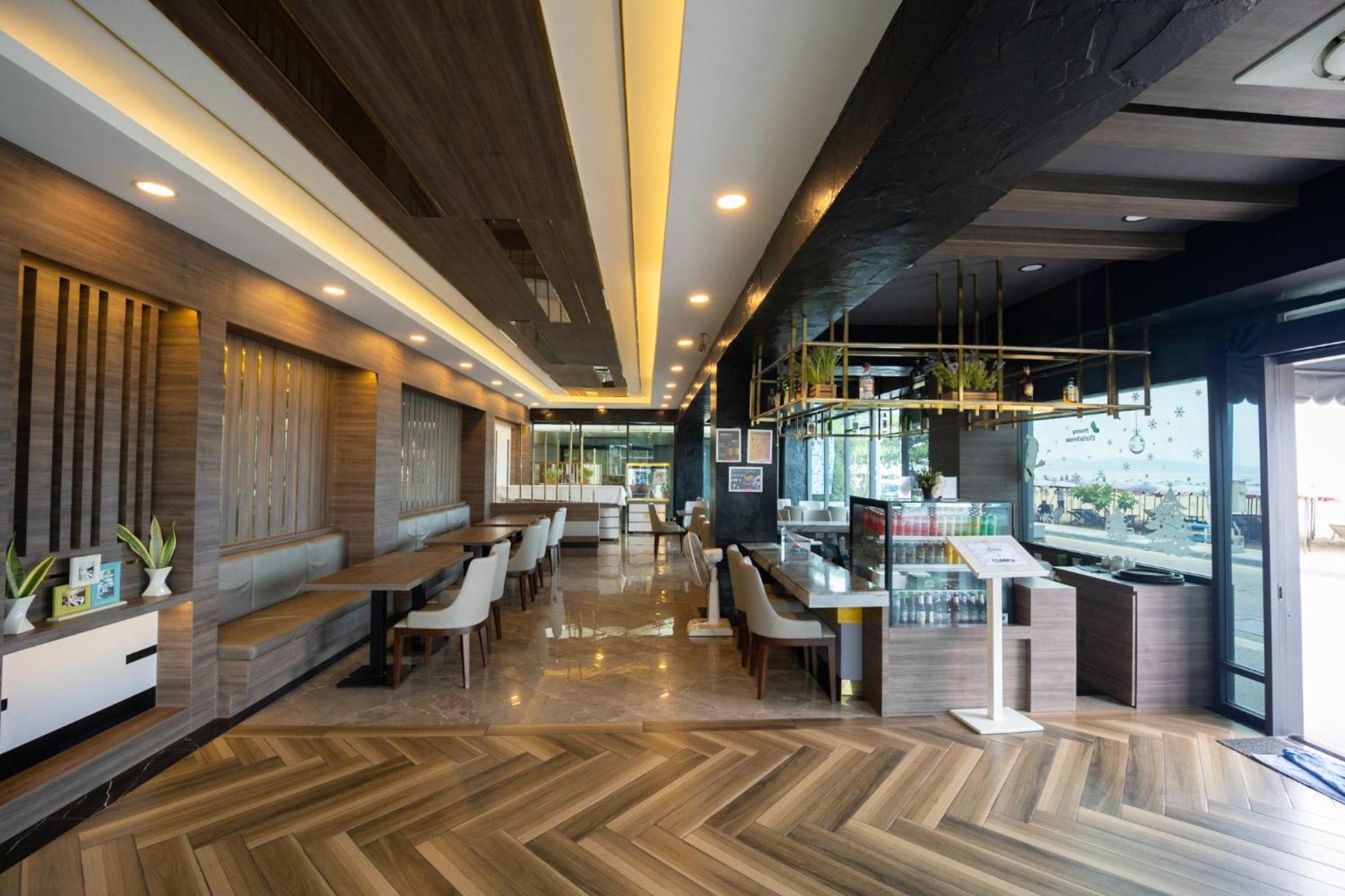 Seaside Jomtien Beach Pattaya Exterior photo