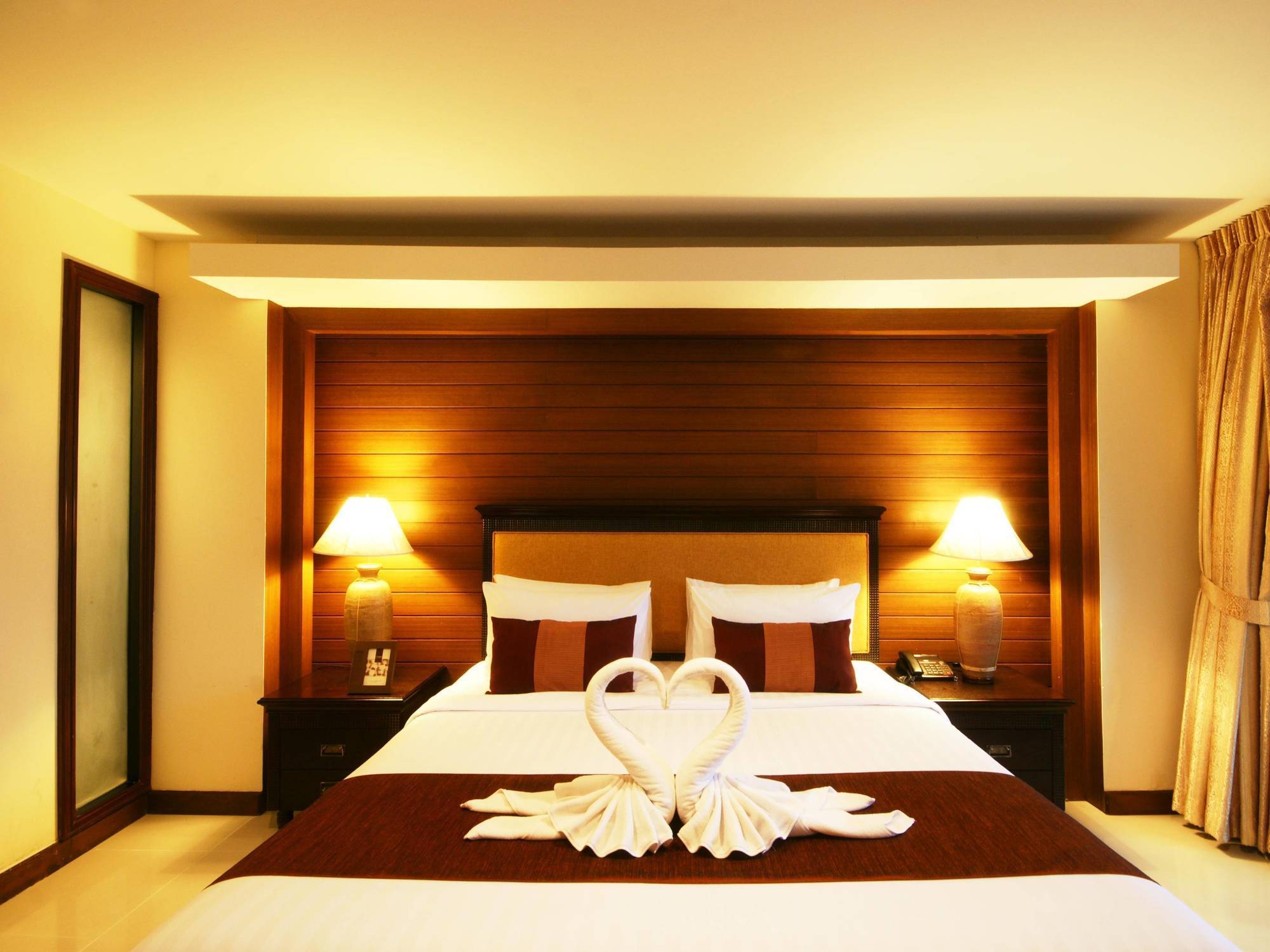 Seaside Jomtien Beach Pattaya Exterior photo